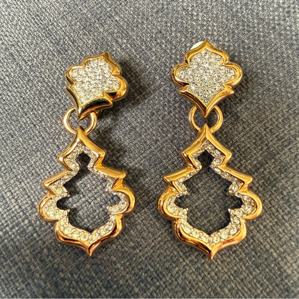 NINA RICCI Gold-Tone Crystal Clip-On Earrings – EUC - Vintage 80s or 90s